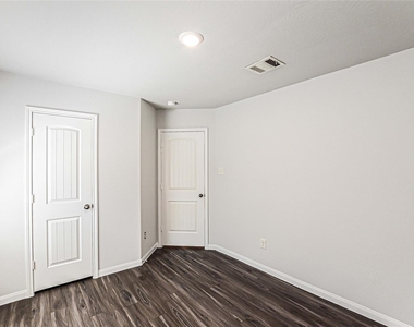 19046 Brescia Lane - Photo Thumbnail 13