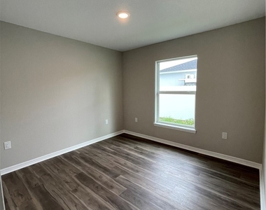 2132 Nw 7th Avenue - Photo Thumbnail 6