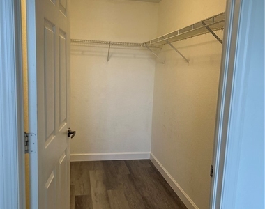 4650 Saint Croix Lane - Photo Thumbnail 7