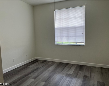 4650 Saint Croix Lane - Photo Thumbnail 9