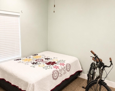 676 Bradford Street - Photo Thumbnail 15