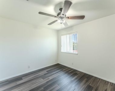 1339 Diamond Bluff - Photo Thumbnail 17