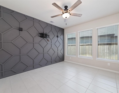 2822 Sunrise Pepper Lane - Photo Thumbnail 6