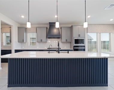 2822 Sunrise Pepper Lane - Photo Thumbnail 20