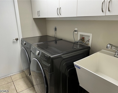 717 Se 10th Avenue - Photo Thumbnail 13