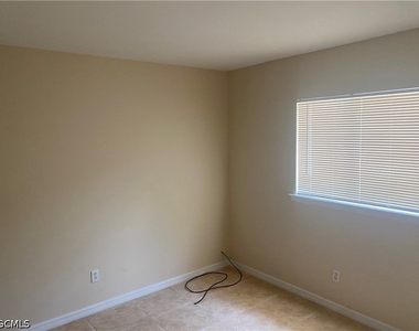 135 Meadow Road - Photo Thumbnail 3