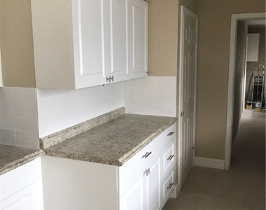 111 Highland Avenue - Photo Thumbnail 8