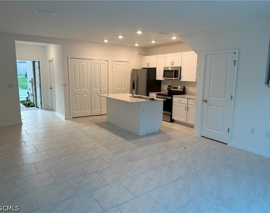 14237 Oviedo Place - Photo Thumbnail 3