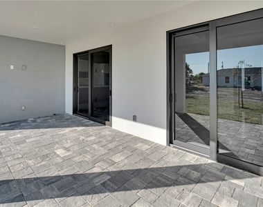 1306 Beth Avenue N - Photo Thumbnail 37
