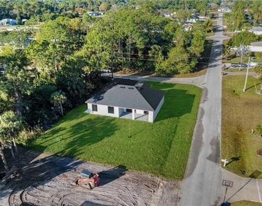 1306 Beth Avenue N - Photo Thumbnail 6