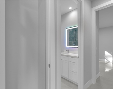 1306 Beth Avenue N - Photo Thumbnail 30