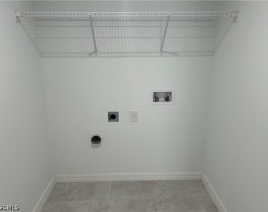 2825 Nw 25 Lane - Photo Thumbnail 14