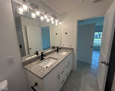 2825 Nw 25 Lane - Photo Thumbnail 6