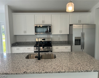 2825 Nw 25 Lane - Photo Thumbnail 1
