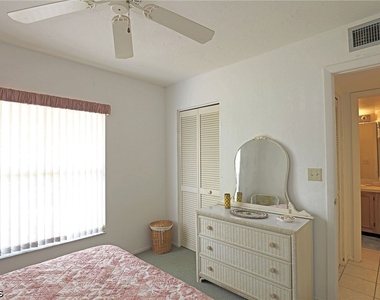 9627 Eaton Gardens Lane - Photo Thumbnail 37