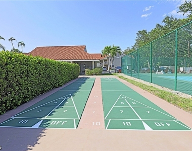 9627 Eaton Gardens Lane - Photo Thumbnail 21