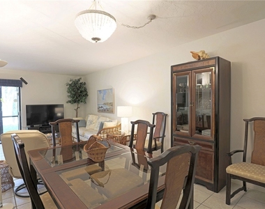 9627 Eaton Gardens Lane - Photo Thumbnail 8