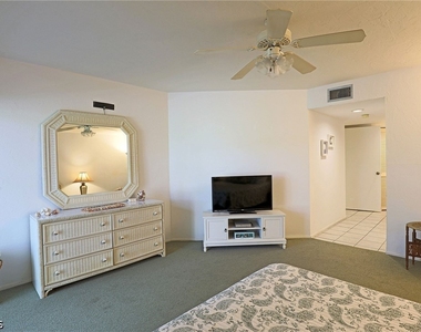 9627 Eaton Gardens Lane - Photo Thumbnail 30