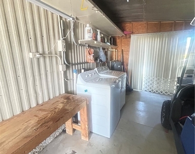 611 Sunset Lane - Photo Thumbnail 16
