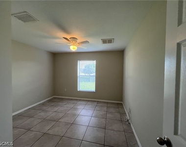 1821 Sw 22nd Lane - Photo Thumbnail 10