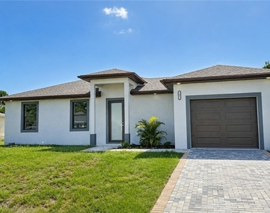 1607 Hazel Avenue S - Photo Thumbnail 1