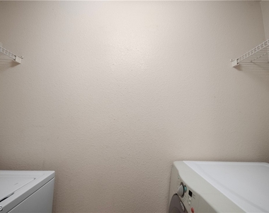 11510 Villa Grand - Photo Thumbnail 24
