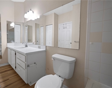 11510 Villa Grand - Photo Thumbnail 22