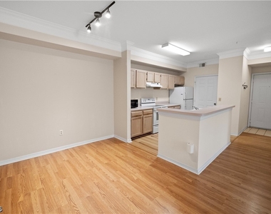 11510 Villa Grand - Photo Thumbnail 6