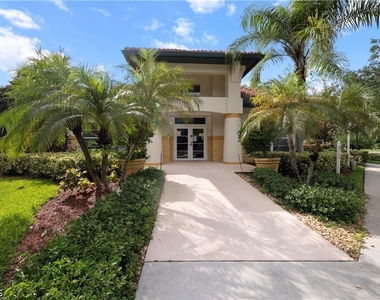 11510 Villa Grand - Photo Thumbnail 26