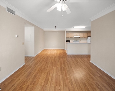 11510 Villa Grand - Photo Thumbnail 9