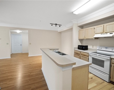 11510 Villa Grand - Photo Thumbnail 4