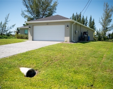 1729 Nw 20th Terrace - Photo Thumbnail 2