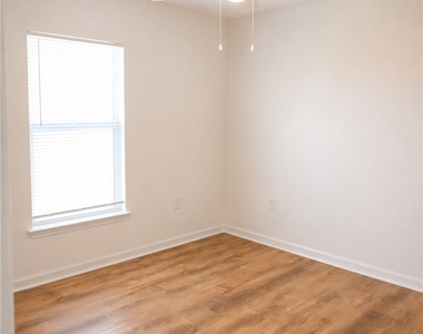 1729 Nw 20th Terrace - Photo Thumbnail 8