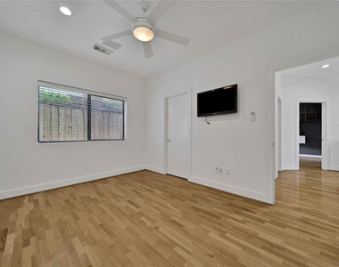 4205 Eigel Street - Photo Thumbnail 8