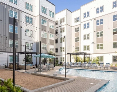 1505 Oliver Street - Photo Thumbnail 27