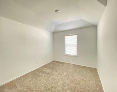 18704 S Portbec Court - Photo Thumbnail 15