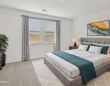 14187 Granger Pointe - Photo Thumbnail 20