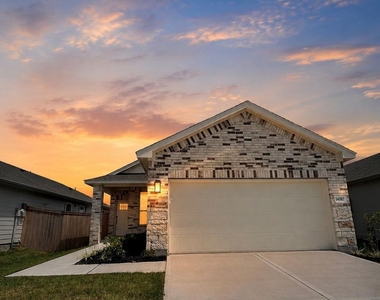 14187 Granger Pointe - Photo Thumbnail 1