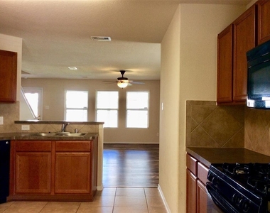 5031 Ivy Fair Way - Photo Thumbnail 5