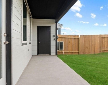 3510 Lovebird Lane - Photo Thumbnail 16