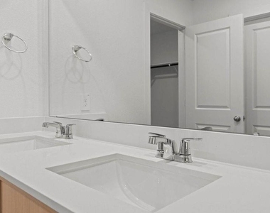 3510 Lovebird Lane - Photo Thumbnail 14