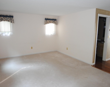 36 Highbridge Hill - Photo Thumbnail 1