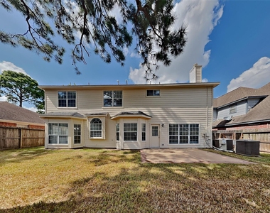 11307 Sunshine Park Drive - Photo Thumbnail 18