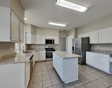 11307 Sunshine Park Drive - Photo Thumbnail 3