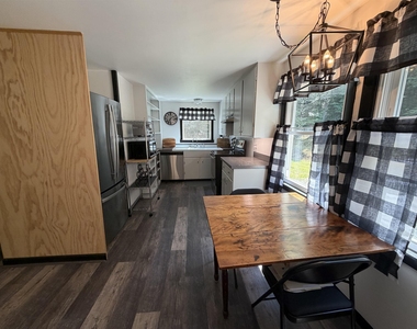 167 Howard - Photo Thumbnail 3
