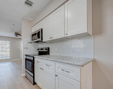 7315 Housman Street - Photo Thumbnail 18