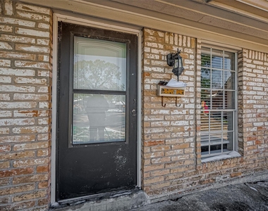 7315 Housman Street - Photo Thumbnail 10