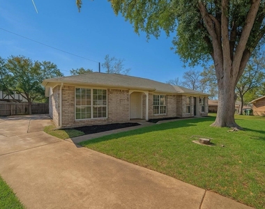 7315 Housman Street - Photo Thumbnail 2