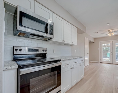 7315 Housman Street - Photo Thumbnail 16