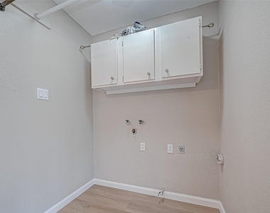 7315 Housman Street - Photo Thumbnail 22